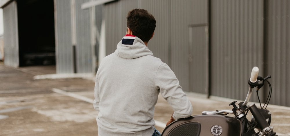 Comment porter le sweat à capuche homme ?