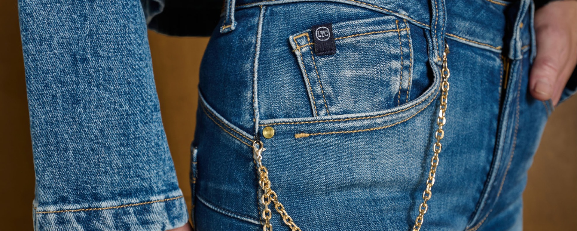 Finitions Jeans Femme