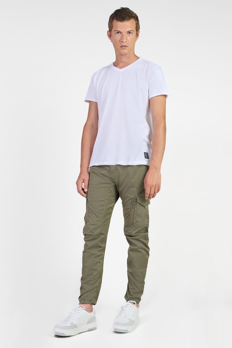 Pantalon large homme coupe cargo et chino couleur kaki