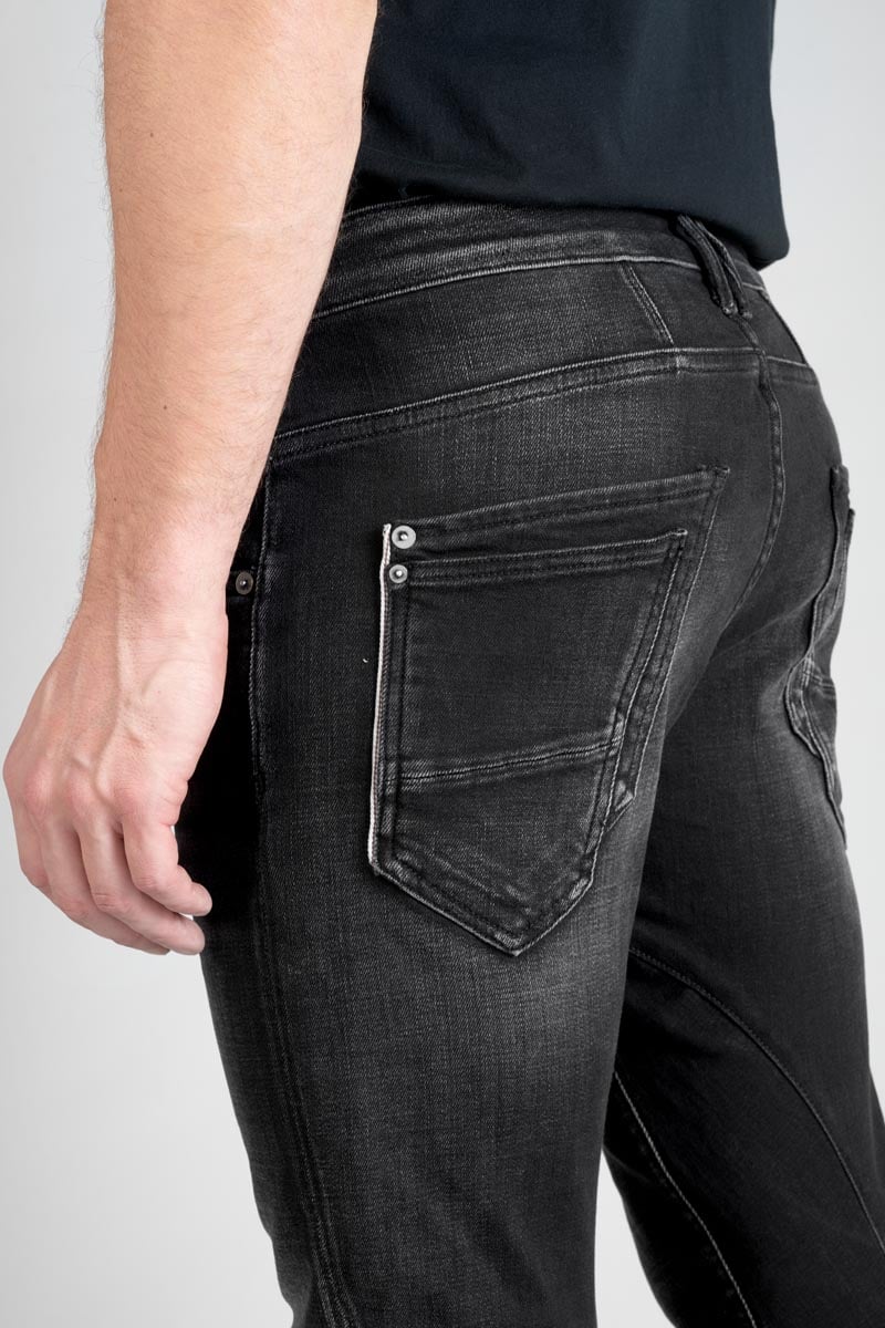 Jeans 900/03 tapered arqué Cravan noir N°1