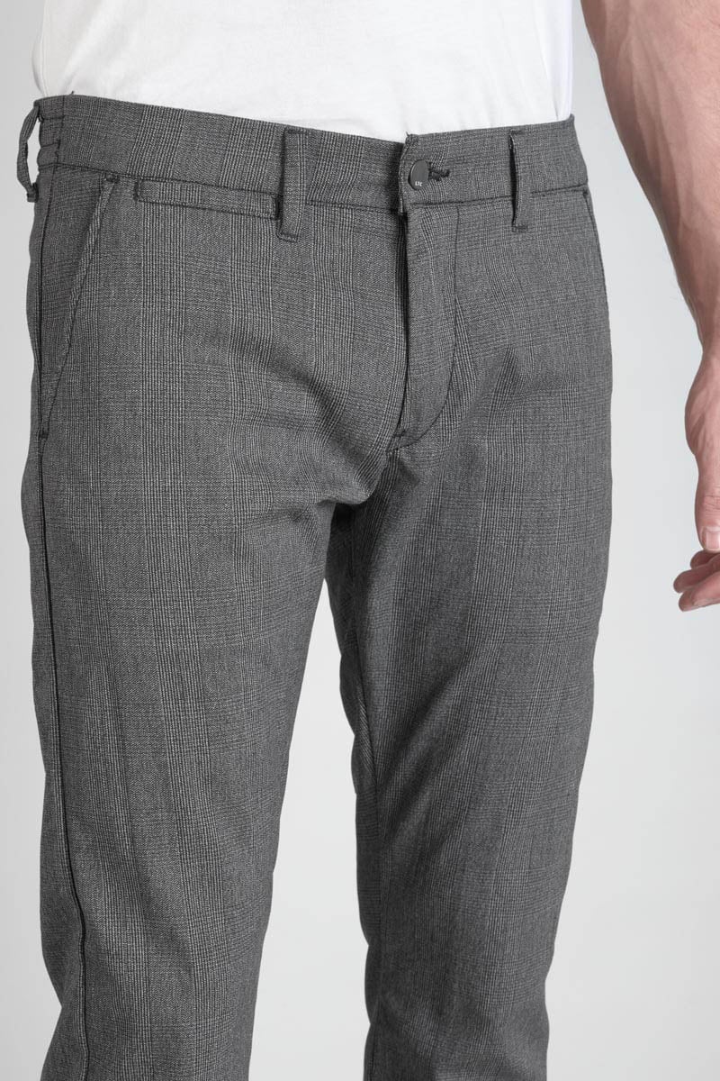 Pantalon Weller à carreaux gris