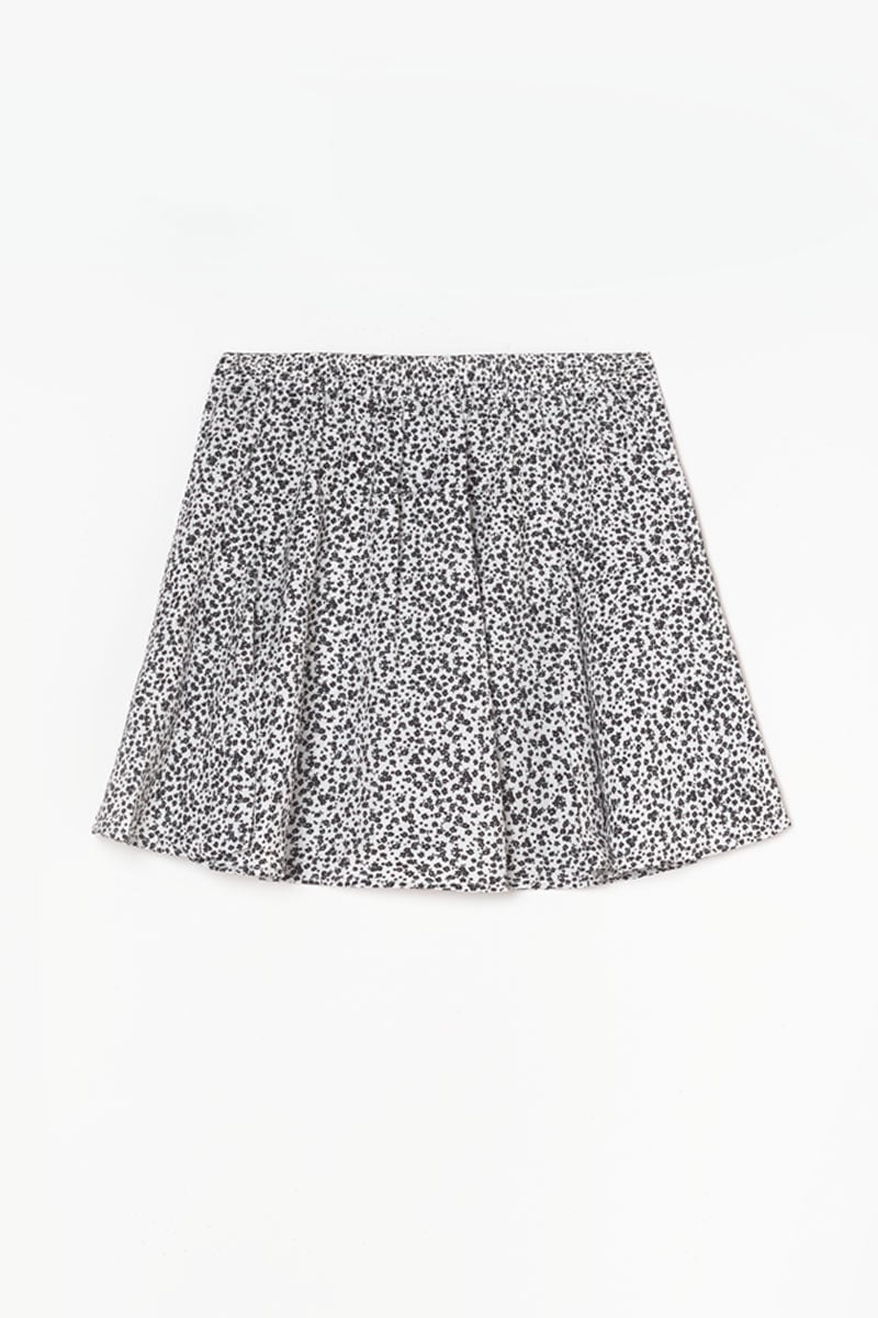 Jupe short Leoragi à motif floral noir et blanc