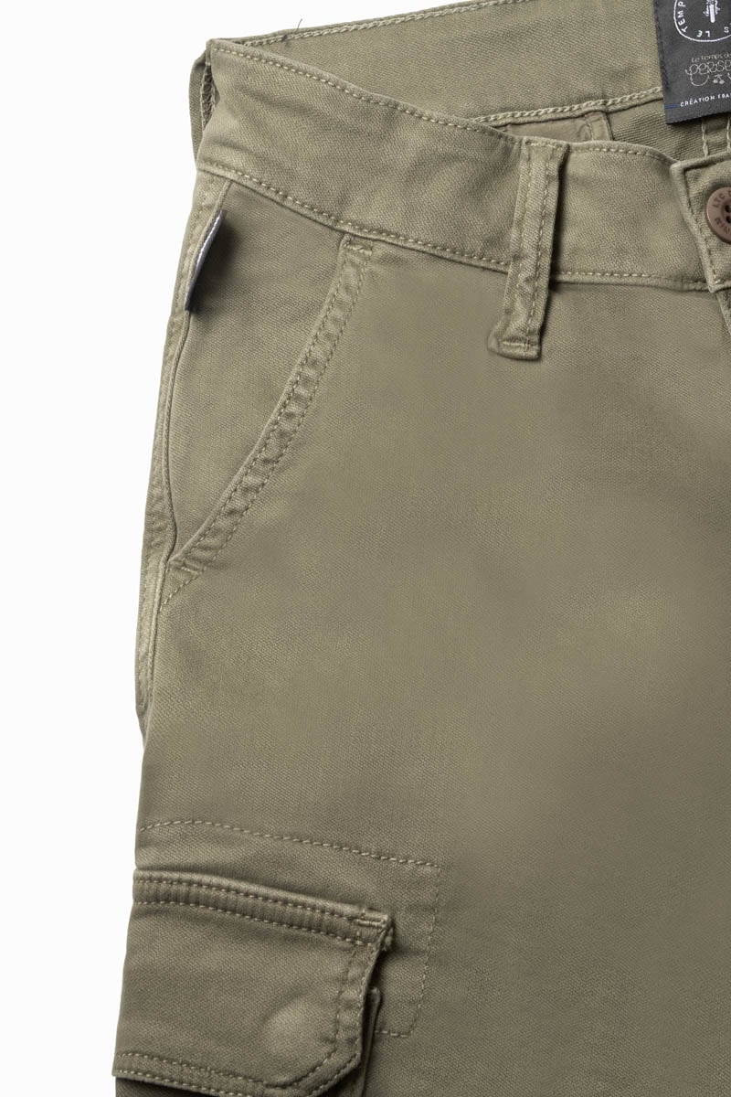 Pantalon Kalvin tapered arqué kaki