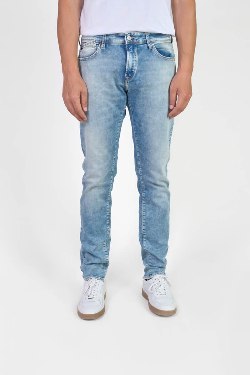 Jeans jogg 700/11 adjusted bleu N°5