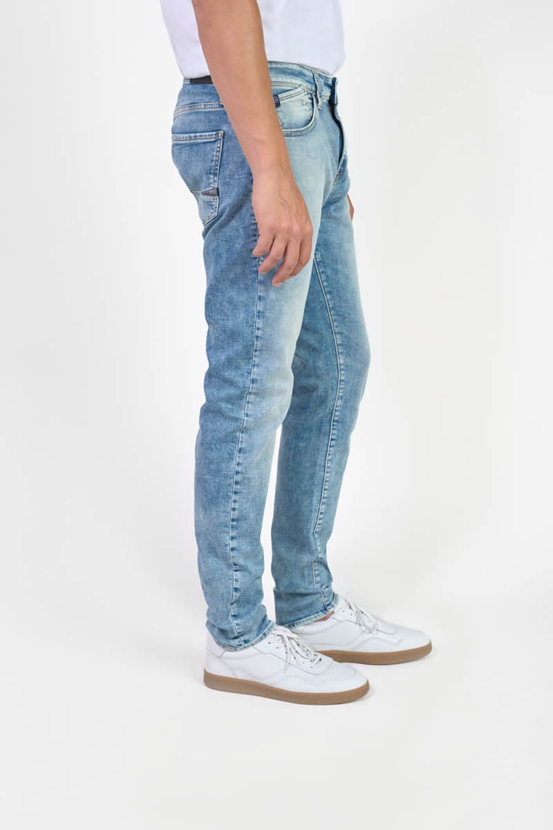 Jeans jogg 700/11 adjusted bleu N°5