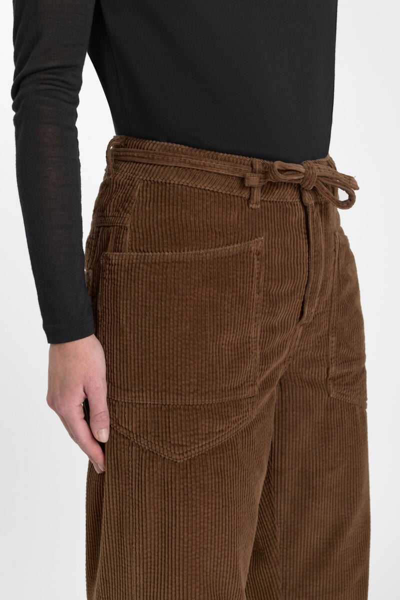 Pantalon balloon Madie en velours marron    