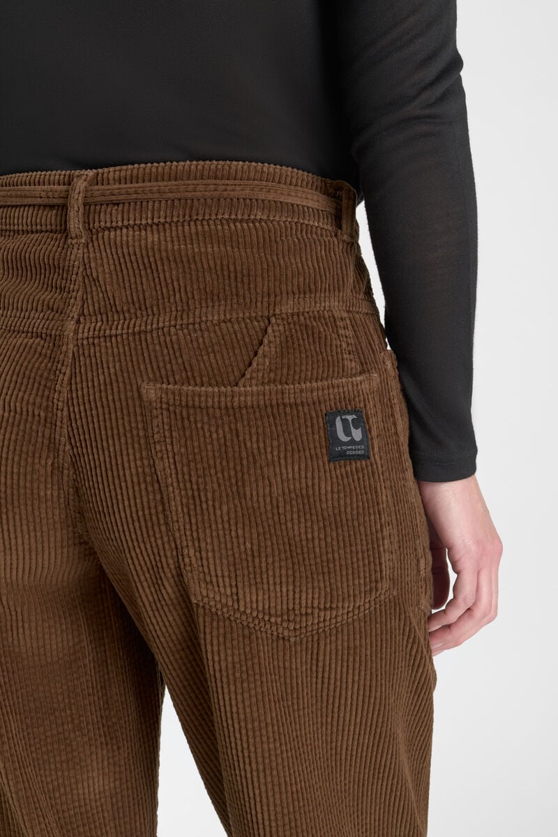 Pantalon balloon Madie en velours marron    