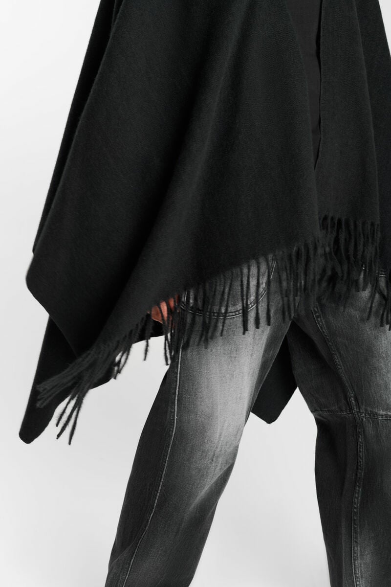 Poncho Eter