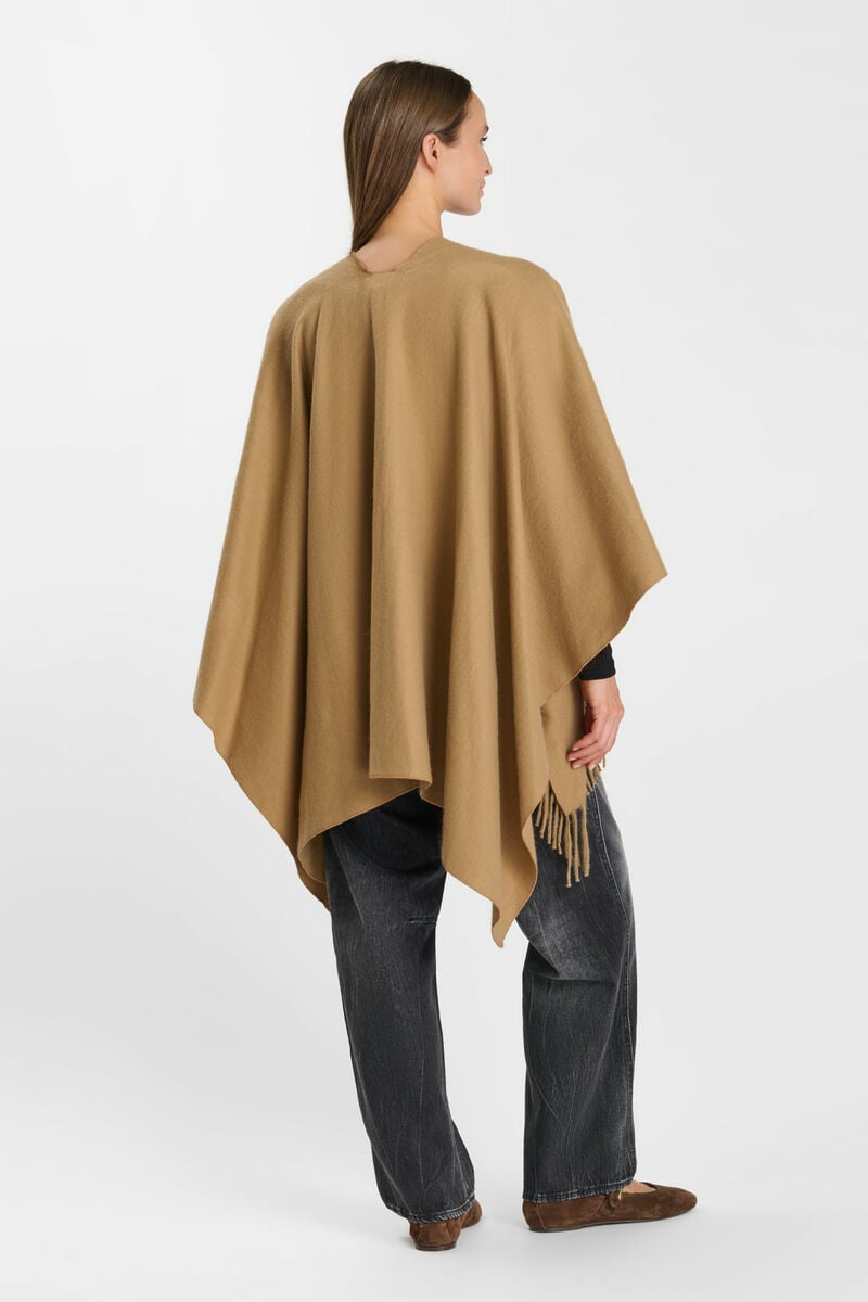 Poncho Eter