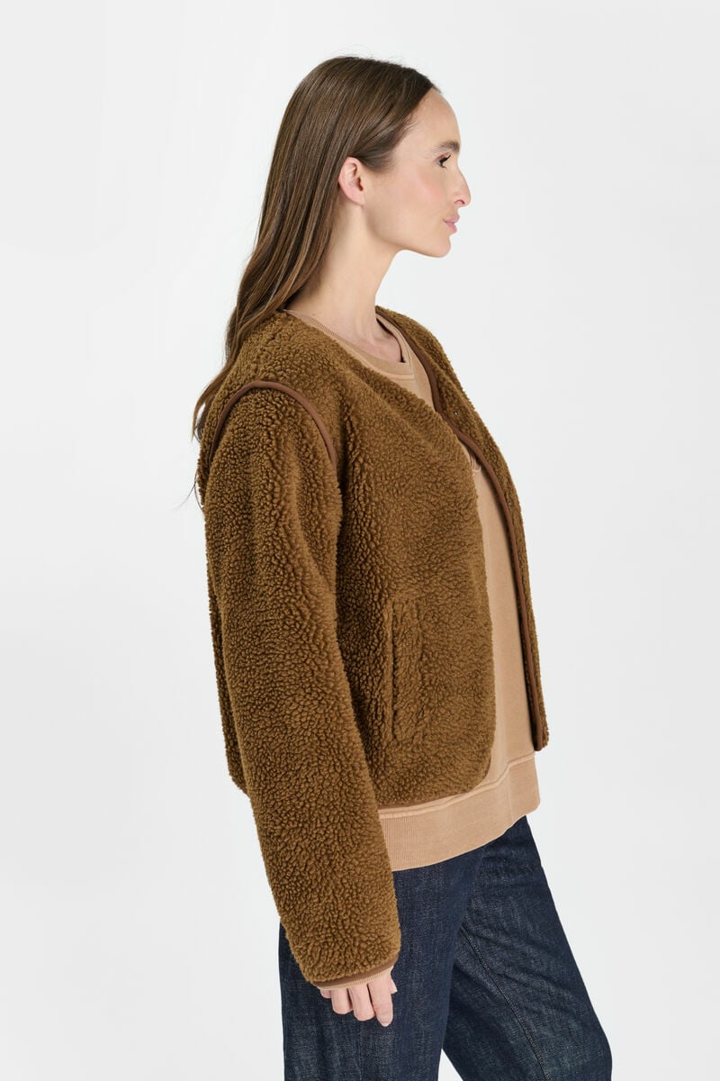 Veste Poema