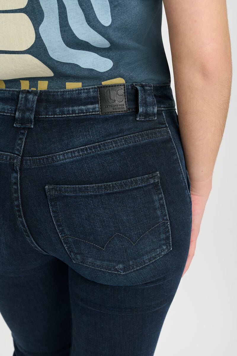 Jeans flare bleu-noir foncé