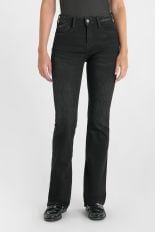 BLACK / BLACK