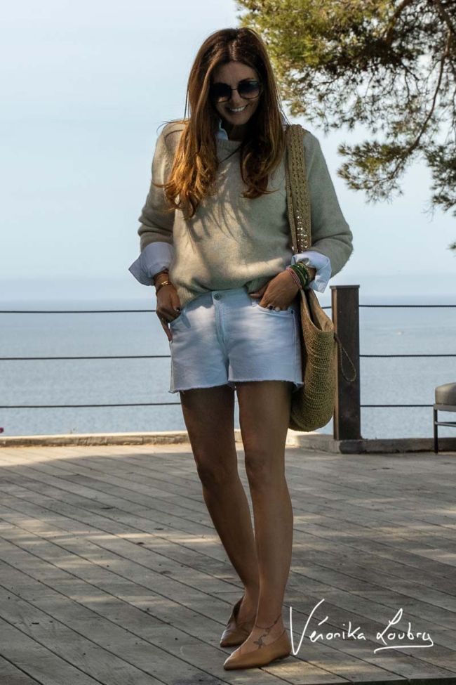 Short court Véronika en jeans blanc by Véronika Loubry