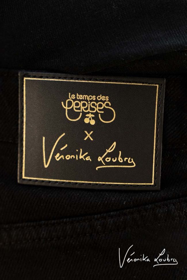 Short court Véronika en jeans noir destroy by Véronika Loubry
