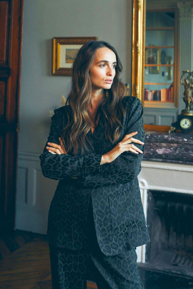 Veste blazer Amelya en jacquard léopard