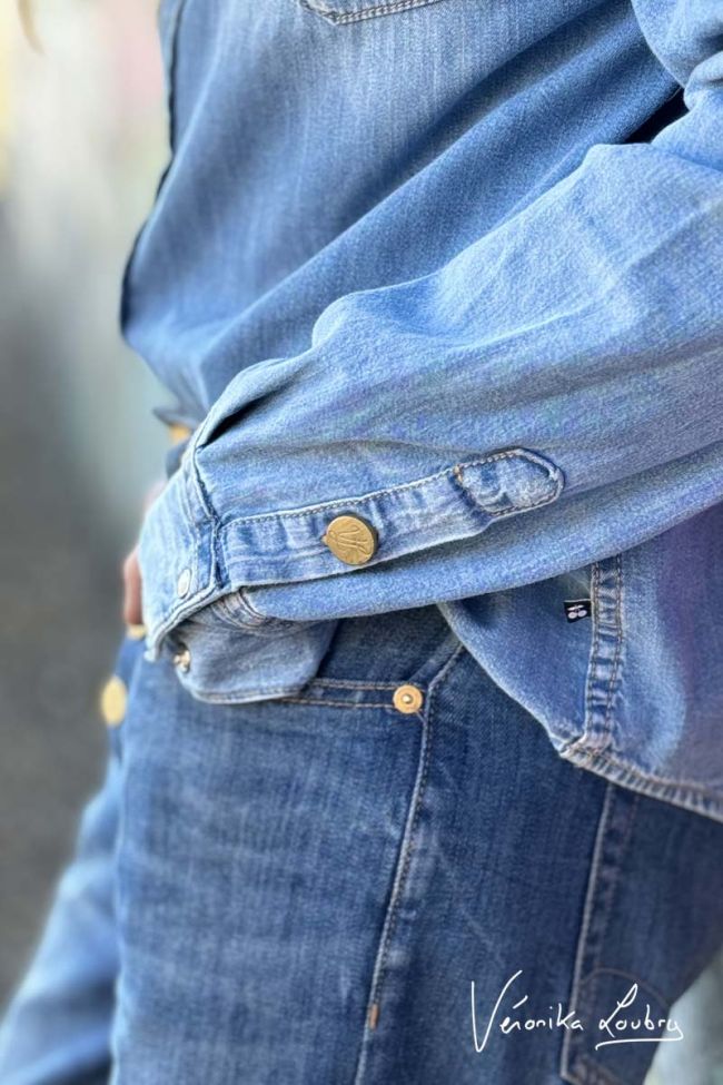 Chemise loose en jeans bleu clair Gérard by Véronika Loubry