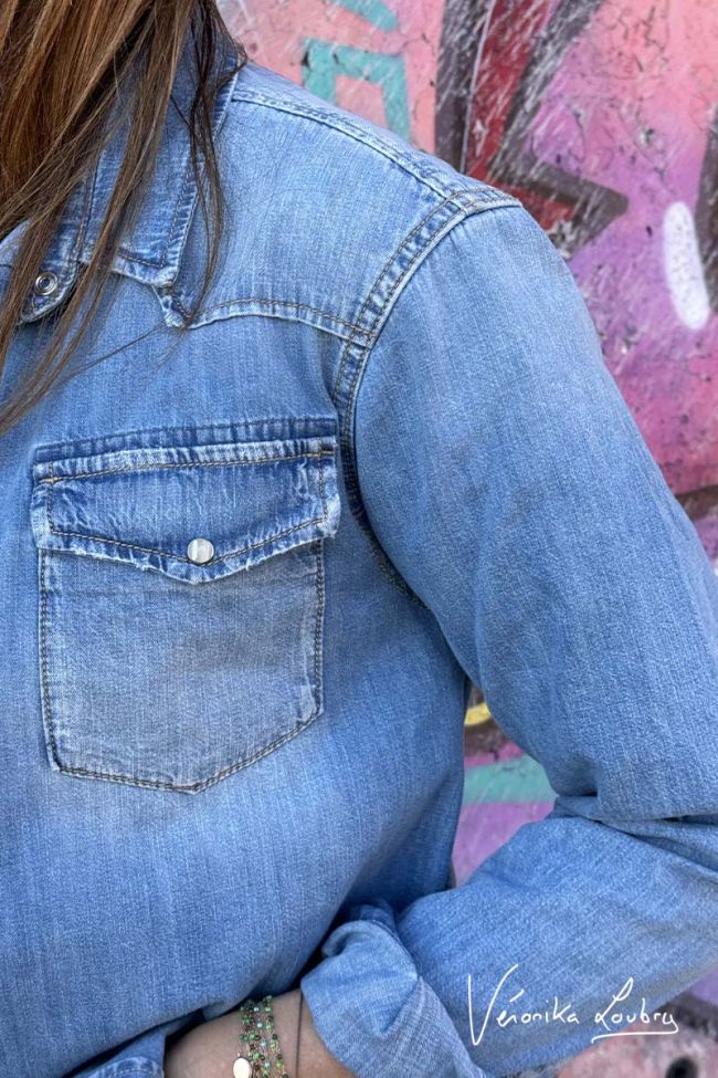 Chemise loose en jeans bleu clair Gérard by Véronika Loubry