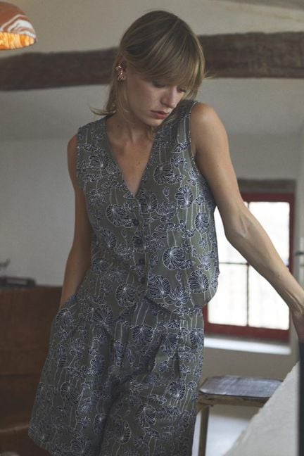 Gilet Gish kaki à motif fleuri