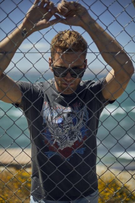 T-shirt Tije gris délavé imprimé