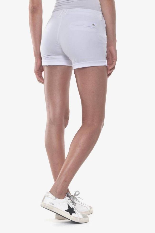 White Live shorts