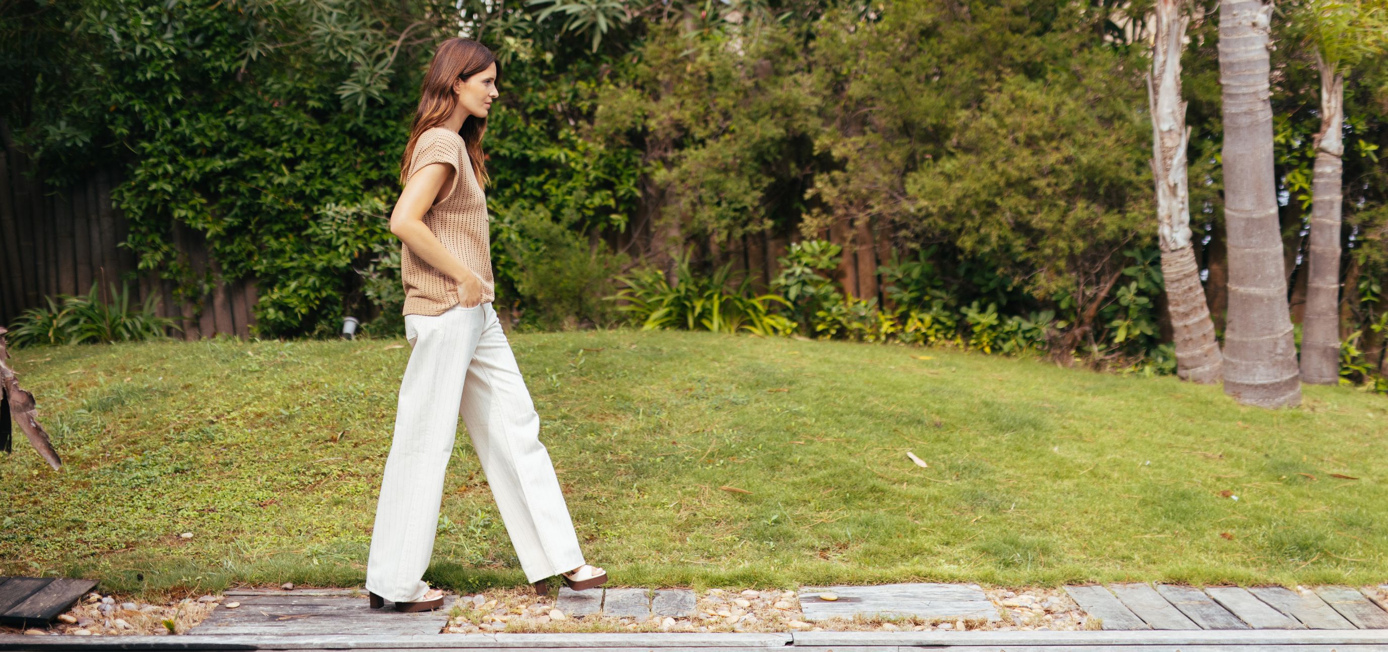 3 looks printaniers avec un jean blanc