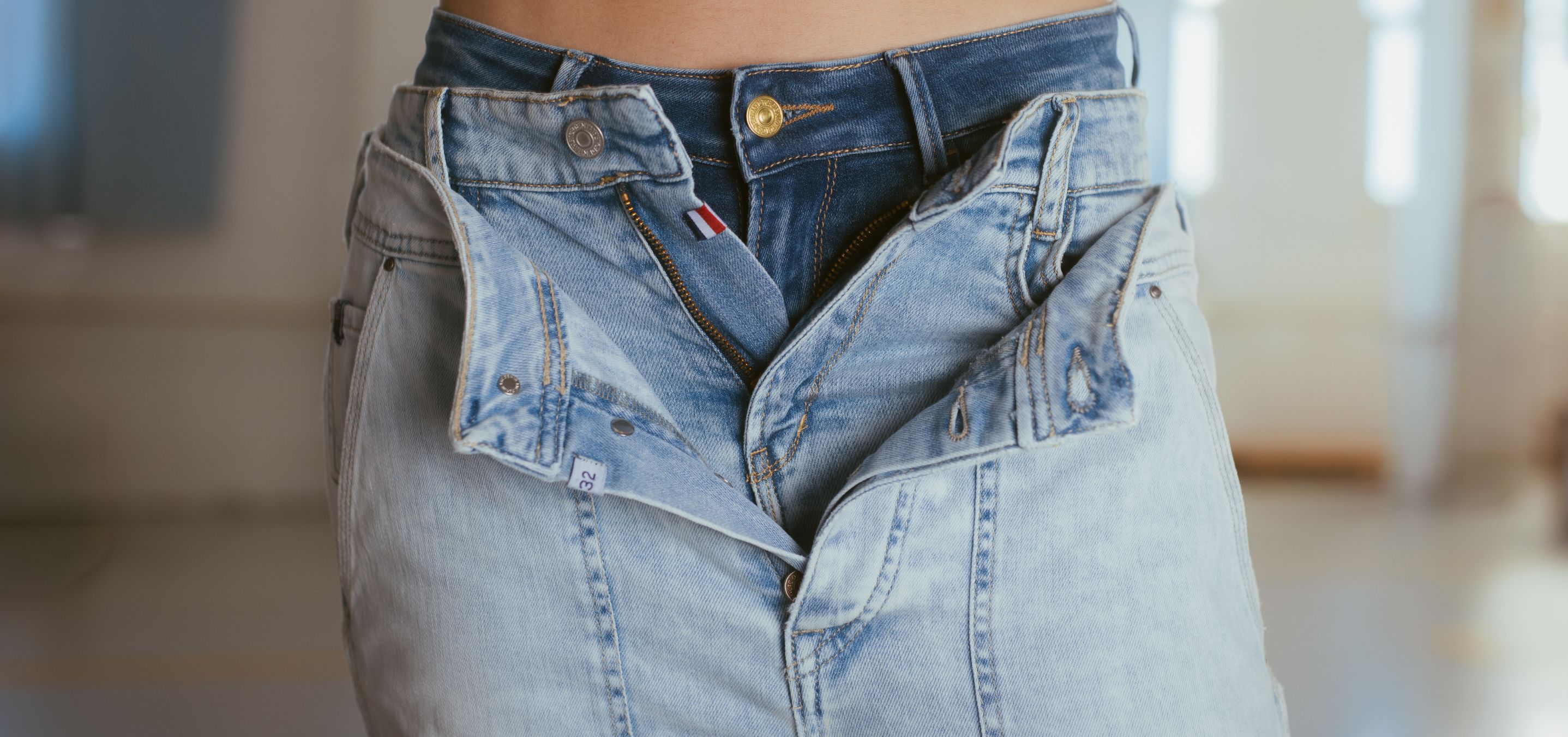 Reinventer le denim : l'art de l'upcycling 